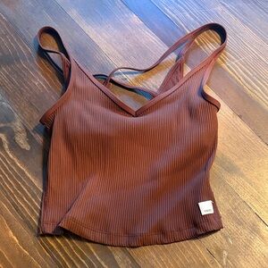 Vuori Ribbed Top in rootbeer brown